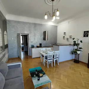  Apartamento Novo Mundo