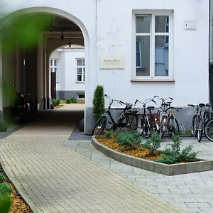  Hostel Constitution Square
